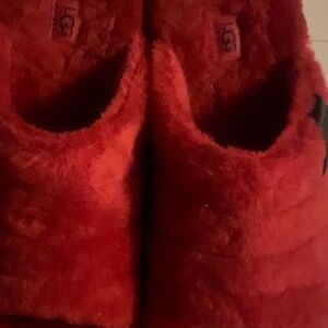 Ugg Slides